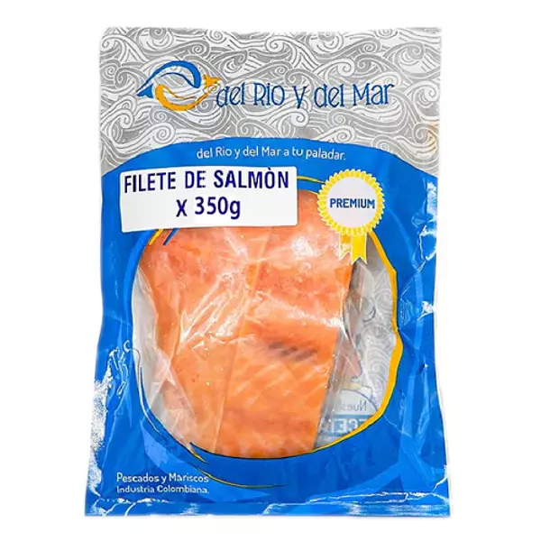 Filete De Salmon Del Rio Y Del Mar